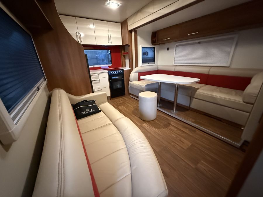 Fifth Wheel Co Celtic Rambler